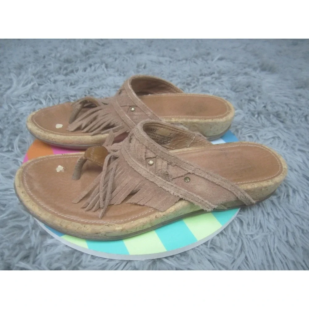 Yellow Box Sandals Womens Size 8 Brown Suede Fringe Thong Cork Wedge Slip On - Picture 1 of 8